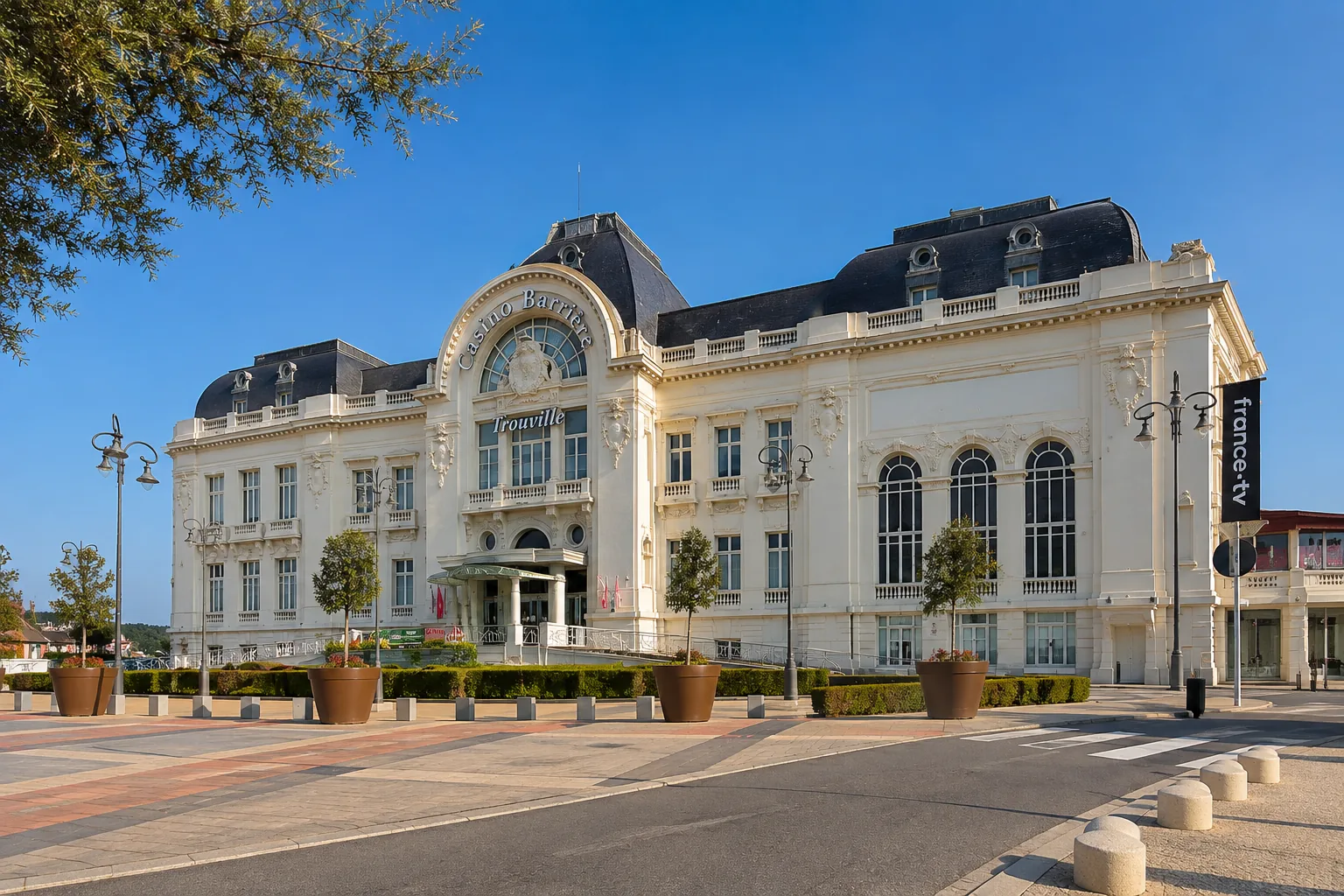 Casino Barrière de Trouville-sur-Mer, vue d'illustration de la façade